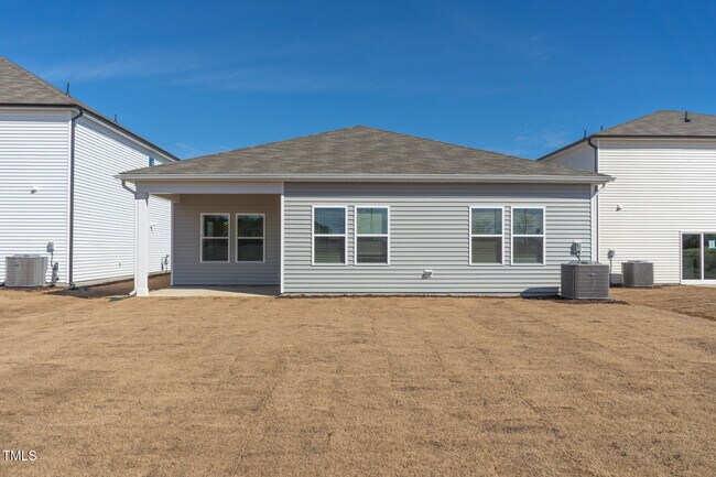 Building Photo - 483 White Birch Ln