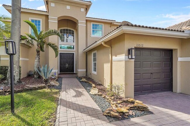 Building Photo - 11012 NW 70th Ct