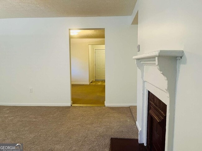 Building Photo - 615 Chattahoochee St