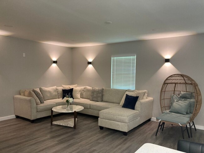 Building Photo - 5200 Choctaw St