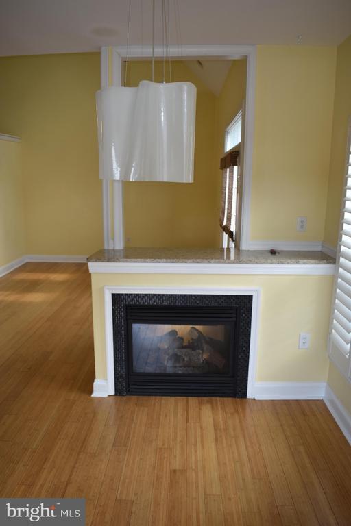 Building Photo - 204 Seneca Way