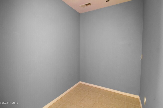 Building Photo - 36805 Alder St