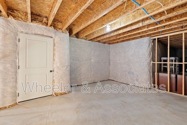 Building Photo - 1406 E 5550 S