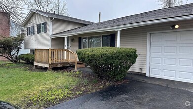 Building Photo - 8 Carney Cir
