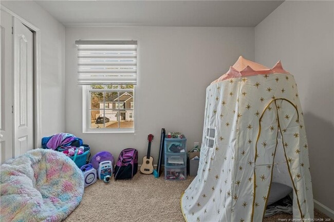 Building Photo - 287 Hallow Oak St