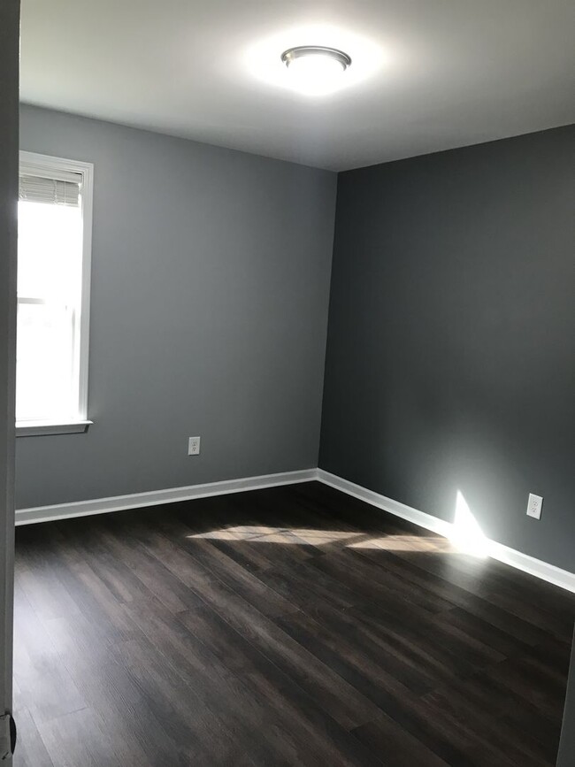 Building Photo - 206 Hudson Farm's Way