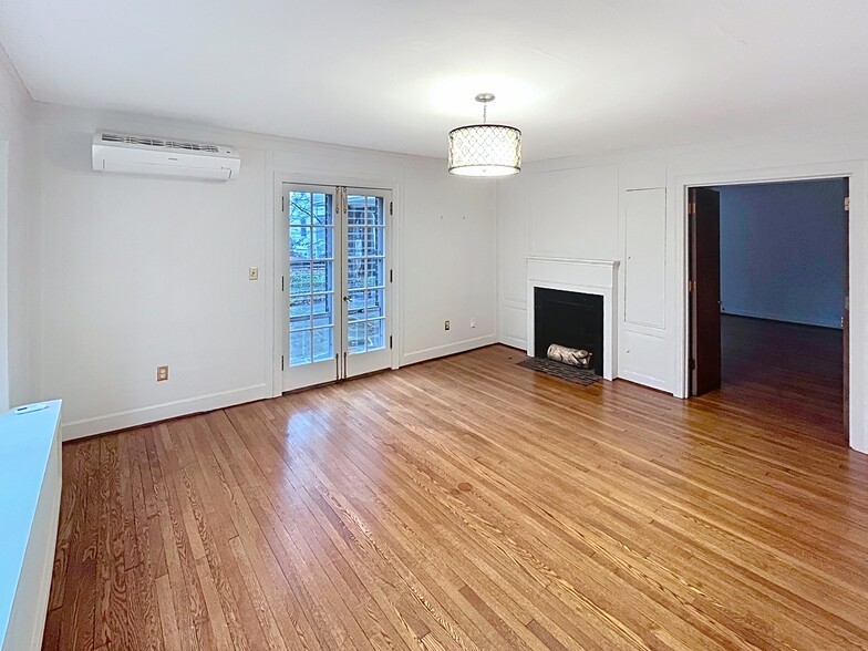 Building Photo - 2265 Stillman Rd