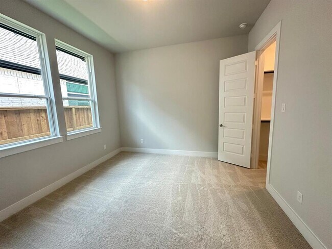 Building Photo - 4859 Antler Run Dr