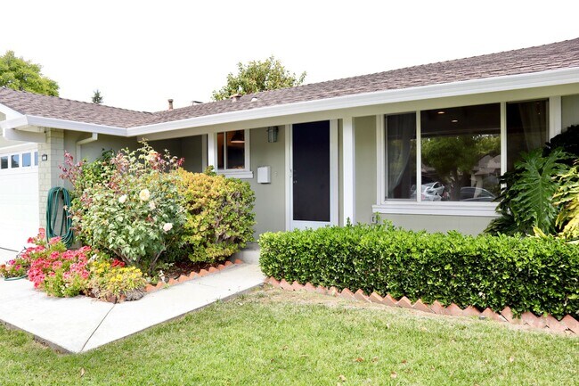 Building Photo - Adorable home in Northgate – Fremont!