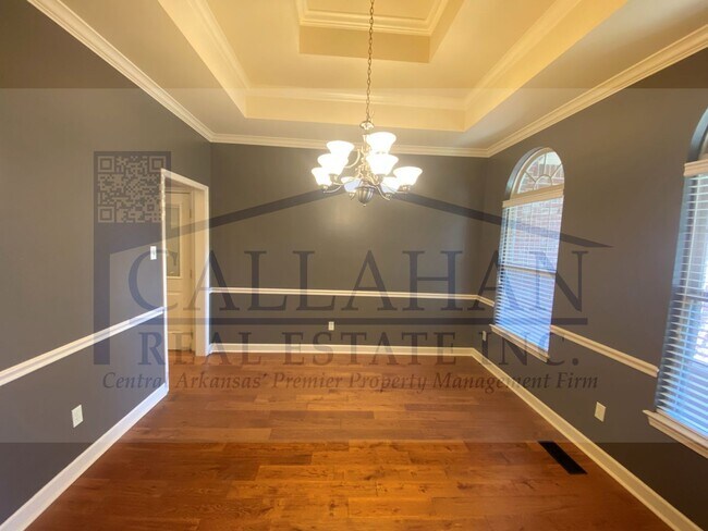 Building Photo - Sherwood Stone Hill 5 Bedroom Home