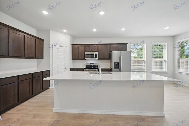 Building Photo - 502 Trailhead Ln