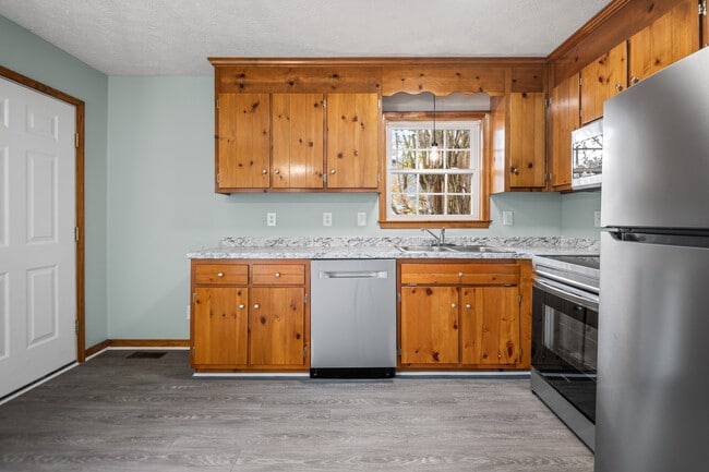 Building Photo - 514 Highland Ave