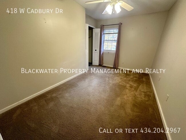 Building Photo - 3 Bedroom Townhome in Georgetown Forest! W...