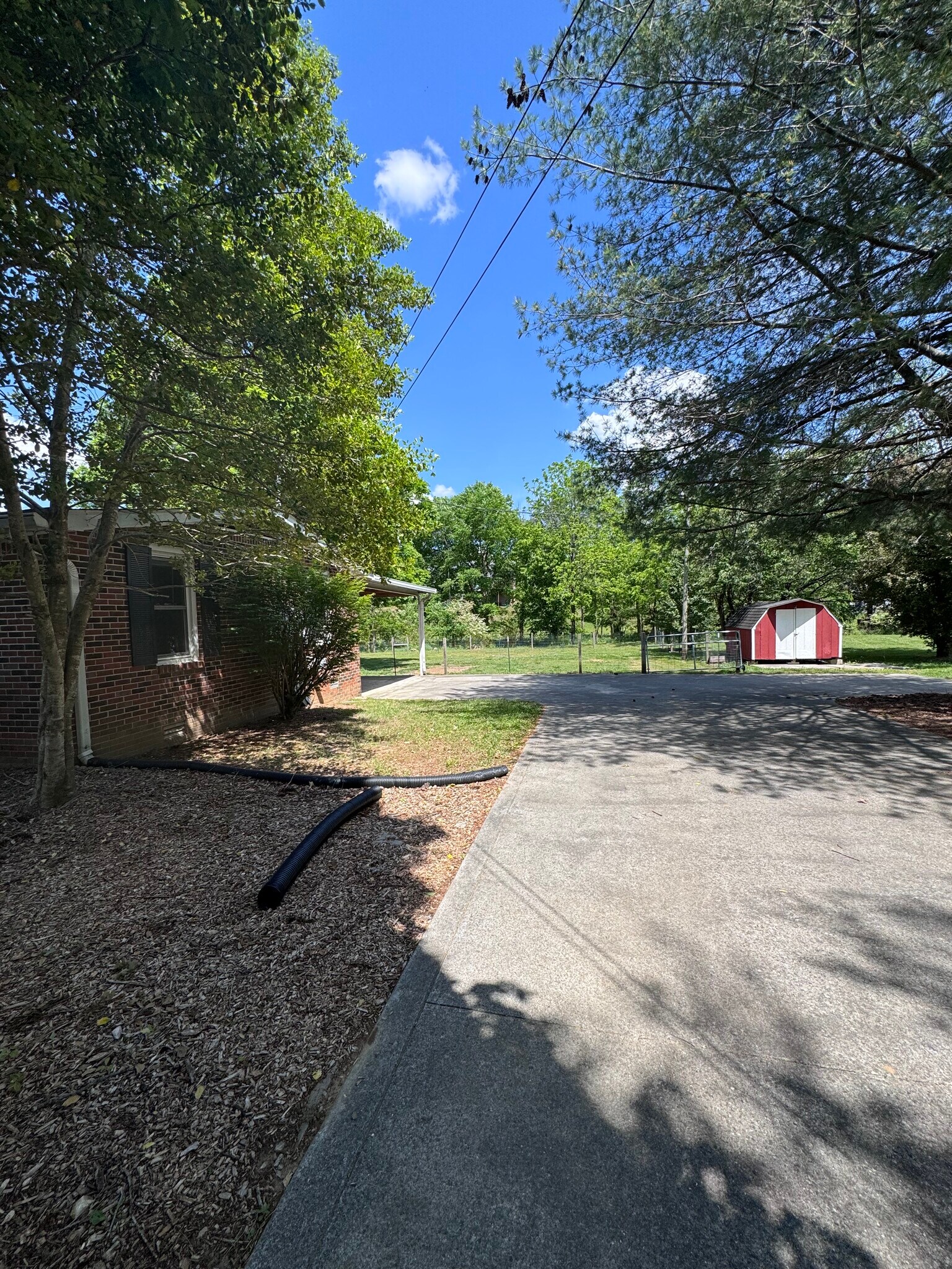Building Photo - 2300 Sun Valley Cir