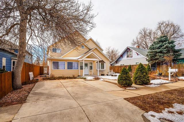 Building Photo - 104 E Chester St