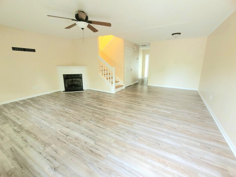 Building Photo - 10920 Kinston Ridge Pl