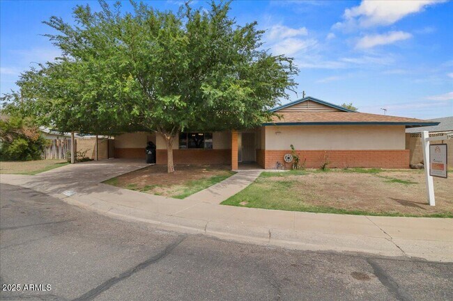 Primary Photo - 6707 N 42nd Ave