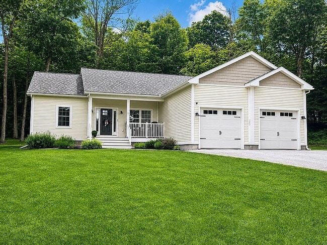 Building Photo - 29 Maple Grove Est