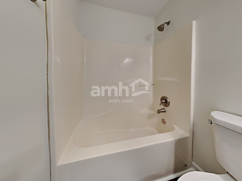 Building Photo - 8793 Adaline St