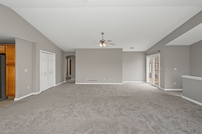 Building Photo - 106 Essex Ln