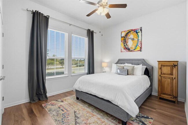 Building Photo - 8704 Apogee Blvd