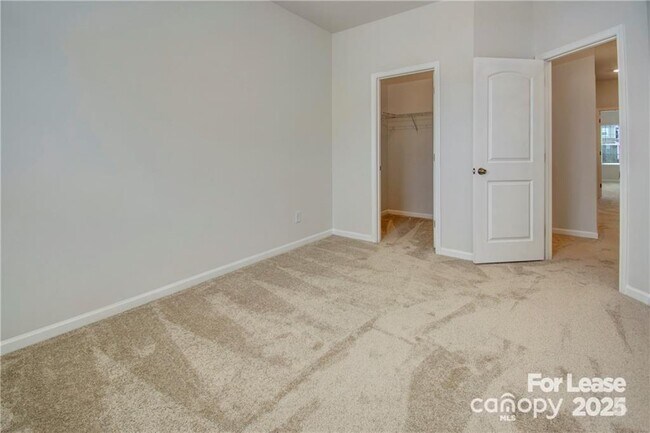 Building Photo - 3126 Glenn Hope Wy