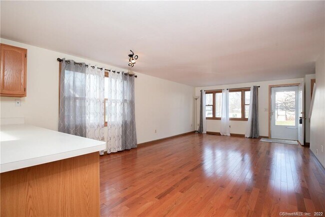 Building Photo - 2 Allspice Ln