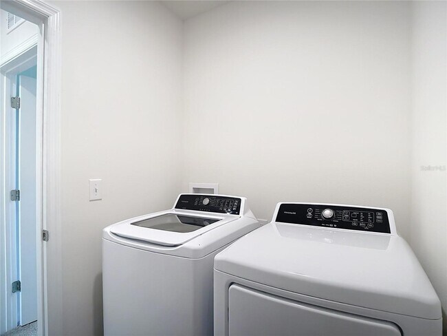 Building Photo - 10982 Penny Gale Loop