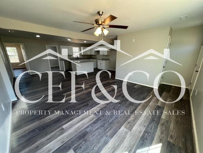 Building Photo - Adorably renovated 4 bedroom 2 bathroom home now available