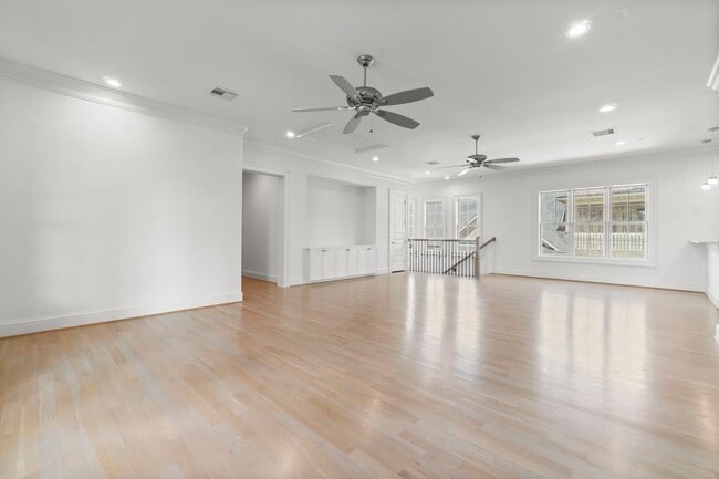 Building Photo - 58 E Bay Blvd