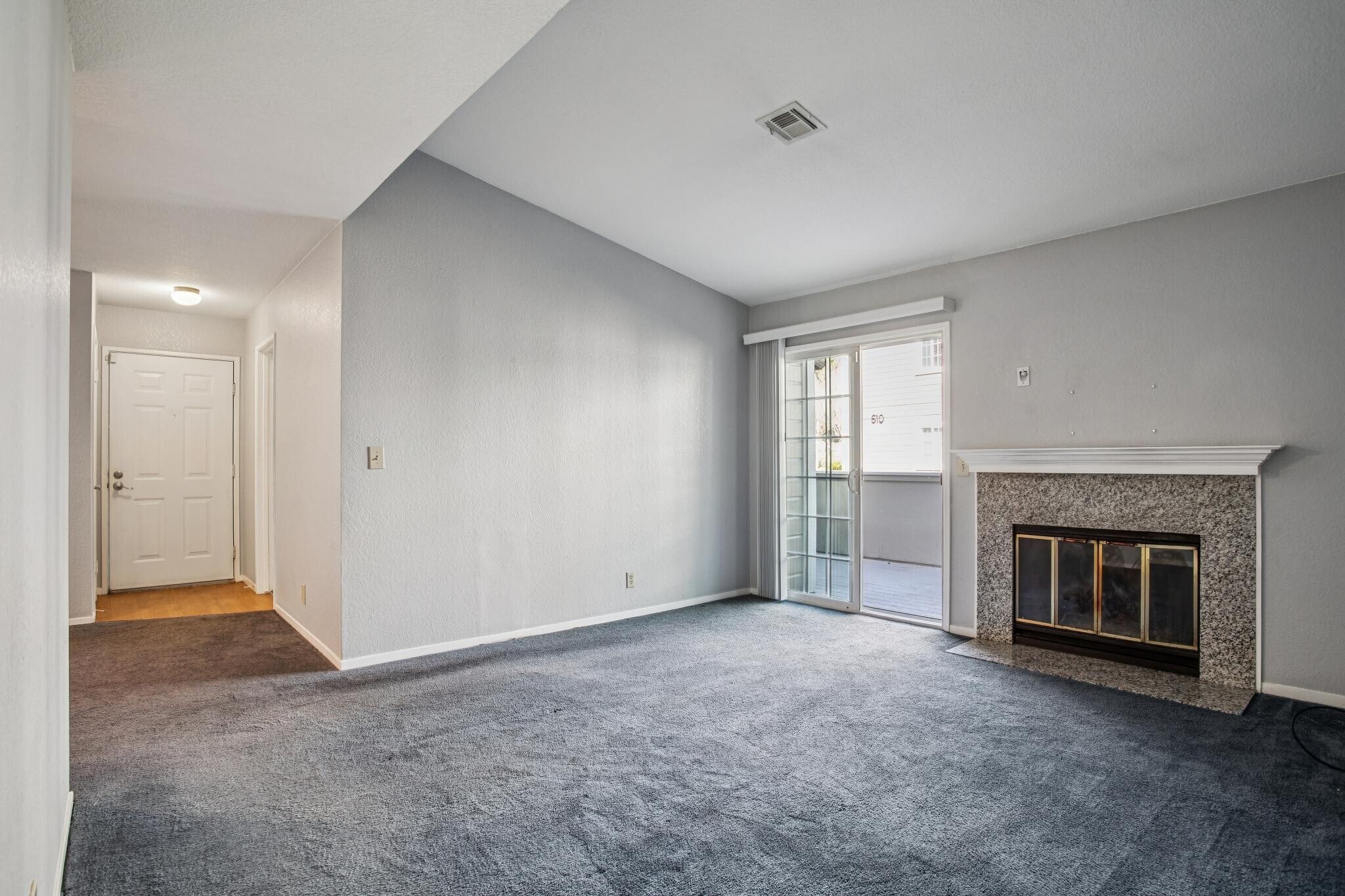 Building Photo - 600 Canyon Oaks Dr