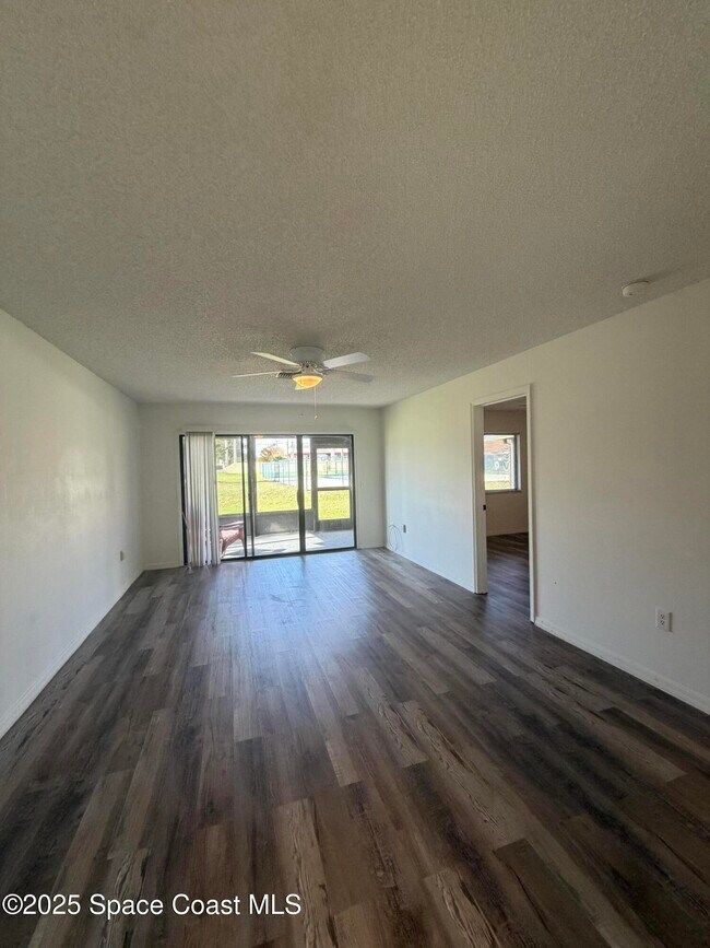 Building Photo - 1601 Jolson Ct