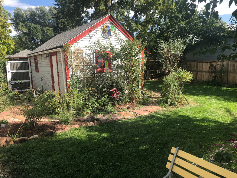 Building Photo - 607 E Laurel St