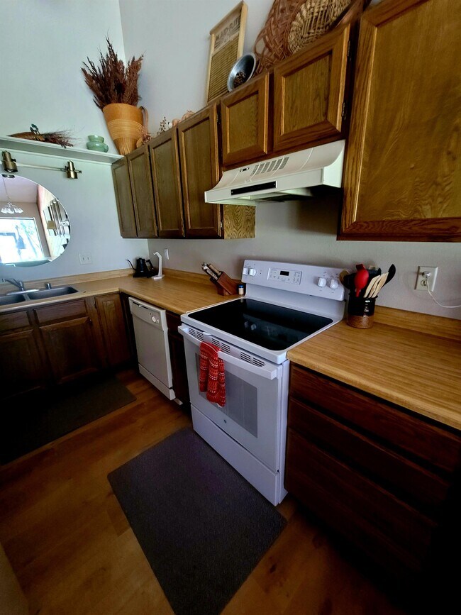 Building Photo - 199 Davis Cup Dr