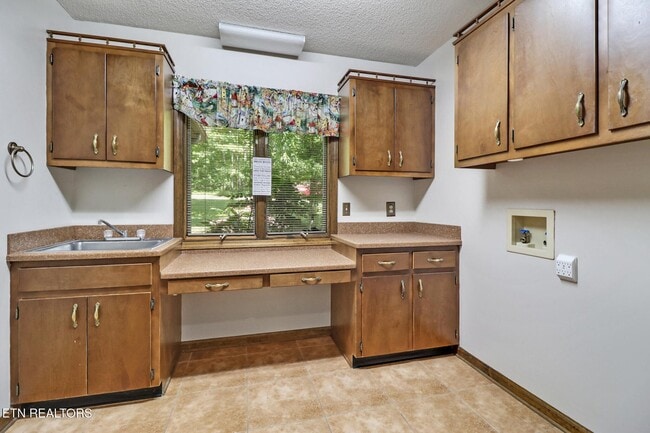 Building Photo - 101 Walden Ridge Dr