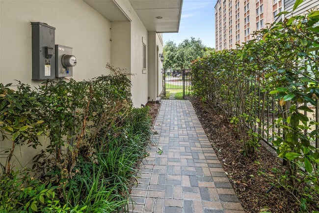 Building Photo - 22 Hermann Park Ct