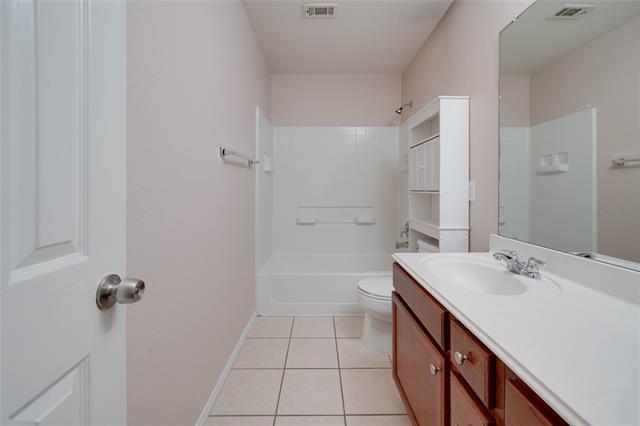 Building Photo - 506 Hickory Ln
