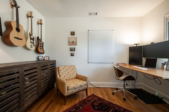 Building Photo - 119 Fortson Cir