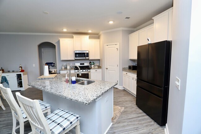 Building Photo - 525 Kittiwake Ln