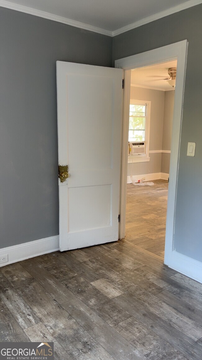 Building Photo - 1312 Gillespie Ave