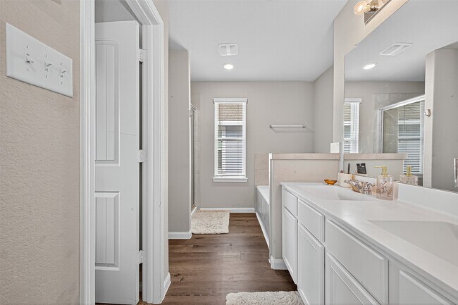 Building Photo - 22114 Sovereign Hts Ln.