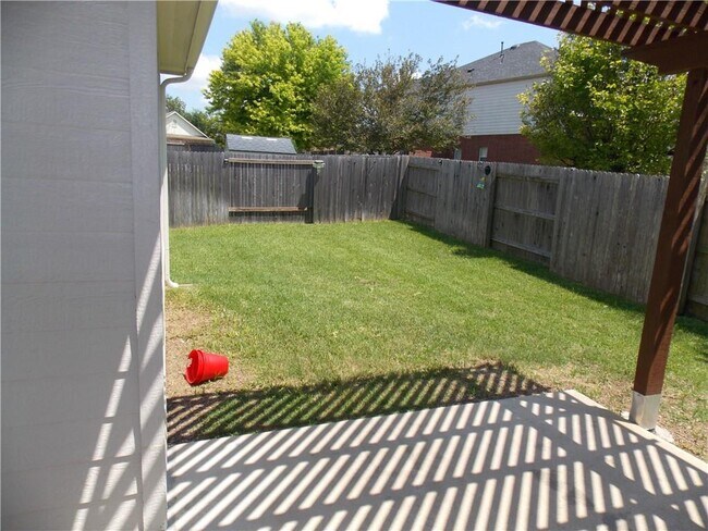 Building Photo - 20961 Mandrake Dr