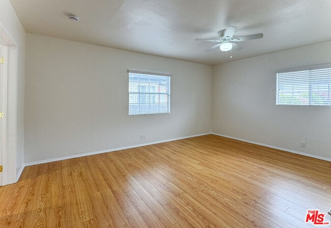Building Photo - 4459 W 136th St