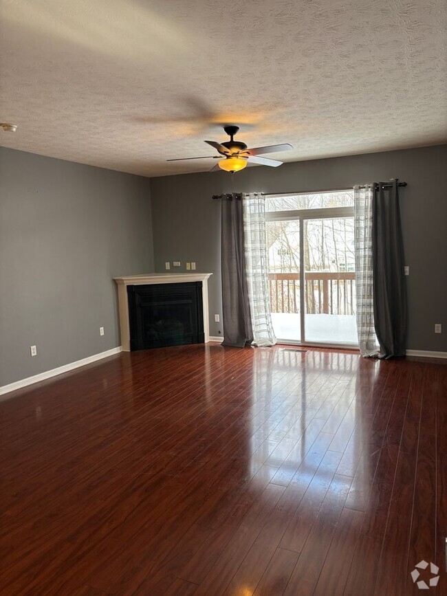 Building Photo - 2bdr, 1.5 bath Condo for rent in Beavercre...