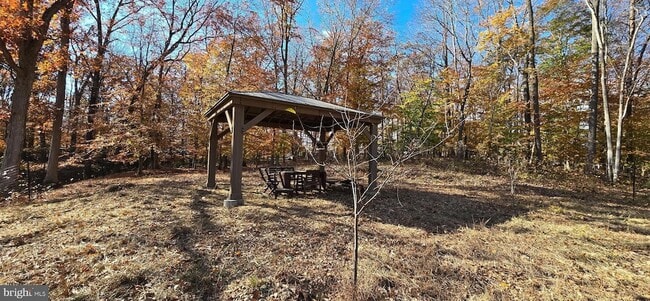 Building Photo - 7613 Locust Ln