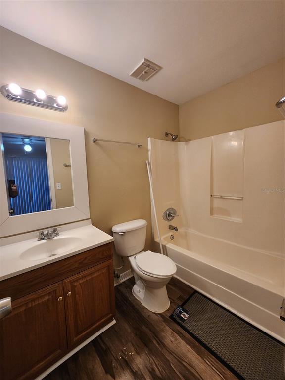 Building Photo - 305 W Grant St