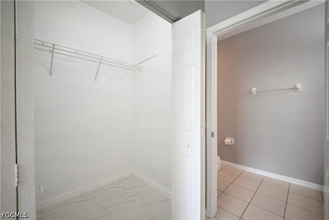 Building Photo - 15433 Bellamar Cir