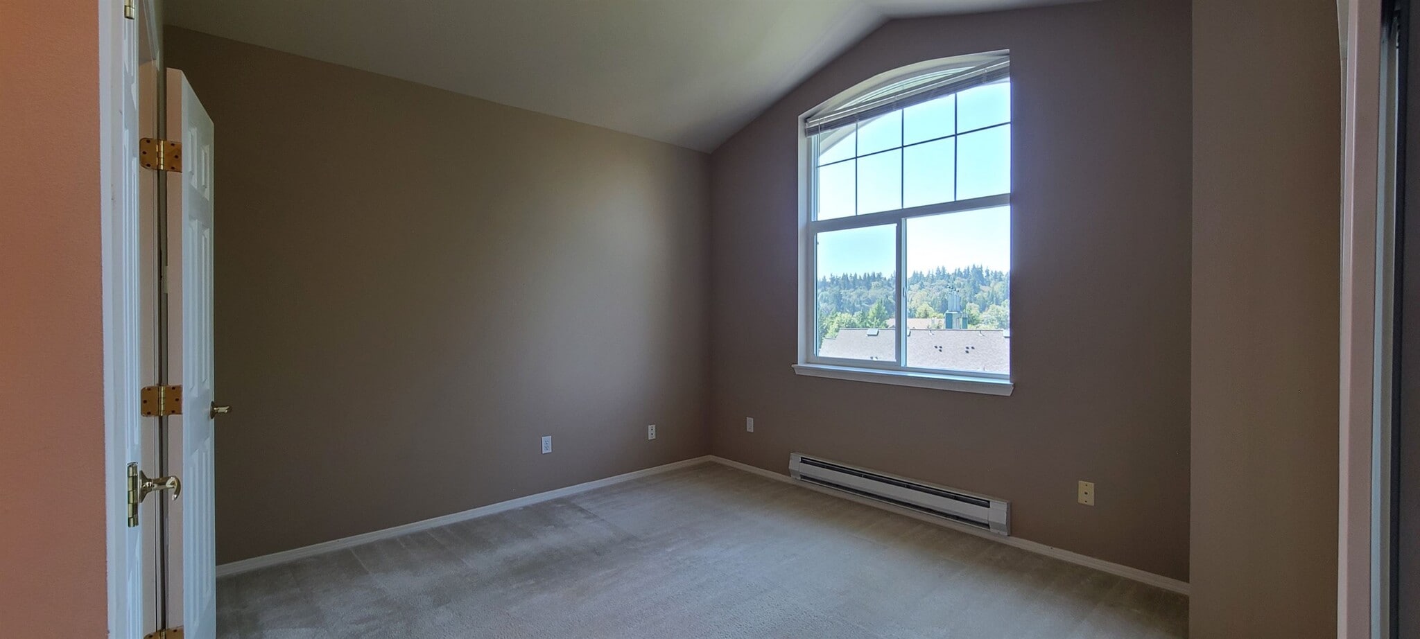 Building Photo - 16125 Juanita Woodinville Way NE