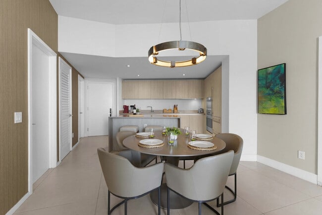 Building Photo - 4111 S Ocean Dr