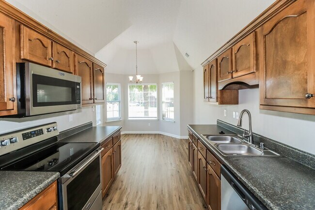 Building Photo - 7896 Allen Ridge Ln